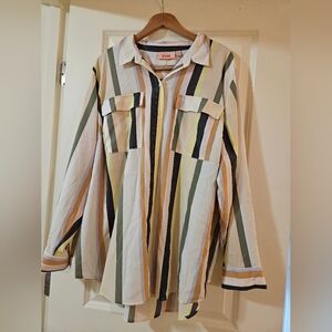 Women's plus button down blouse